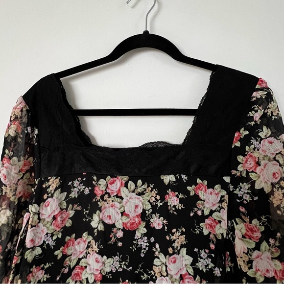 Boho Lace Floral Square Neck Peasant Top - Picture 5 of 11